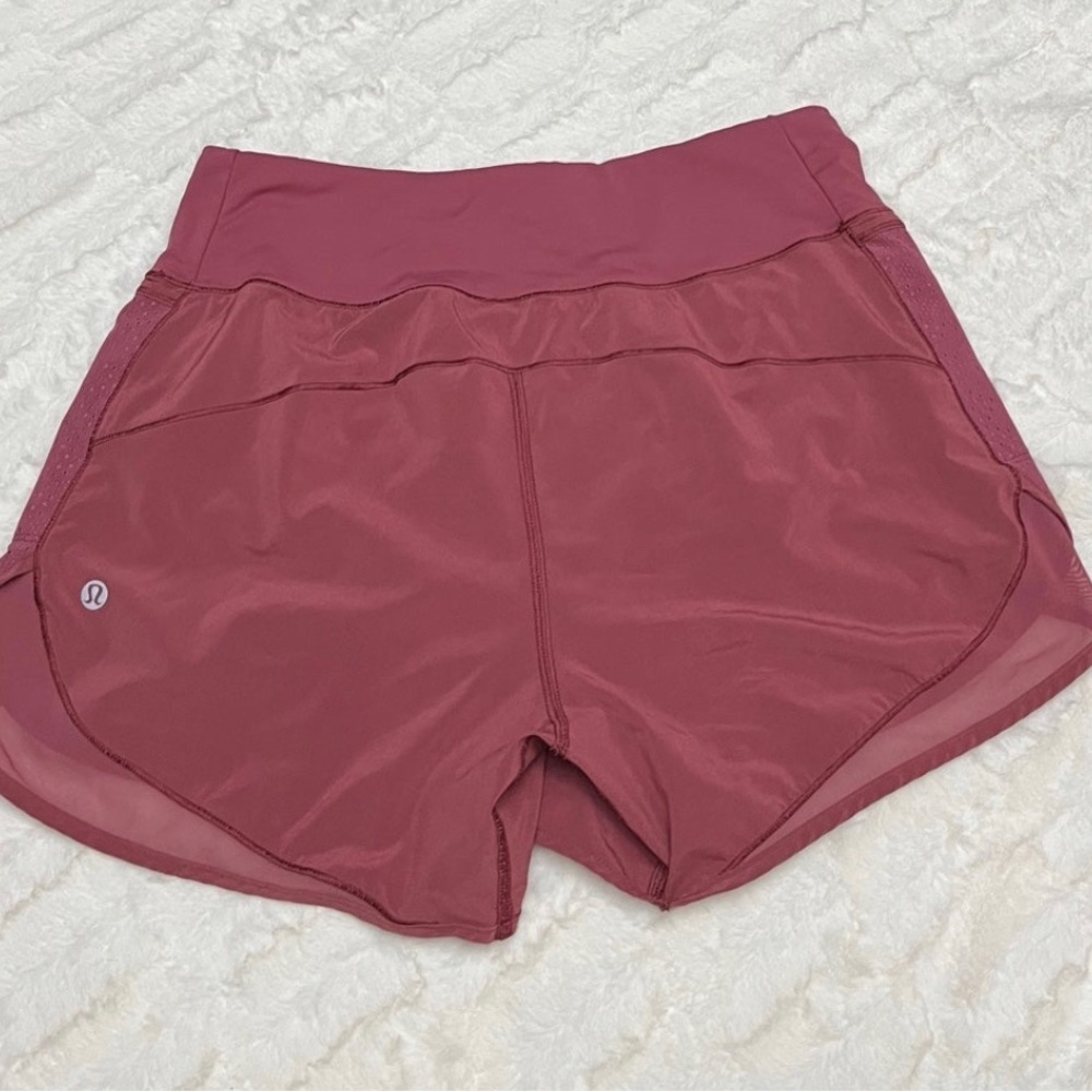 Lululemon Over & Above Shorts 6 #6-05 - Picture 4 of 14